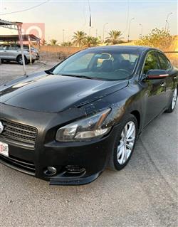 نيسان ماكسيما